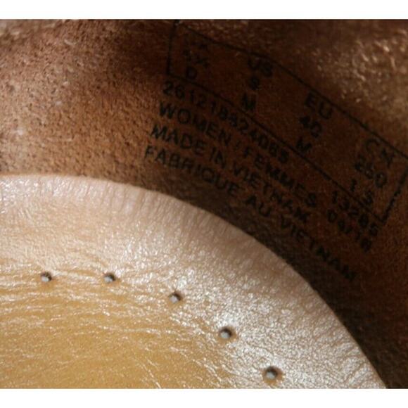 Clarks Shoes Womens 9 Slip On Casual Oxford Leather Comfort Unstructured Artisan - Picture 15 of 16